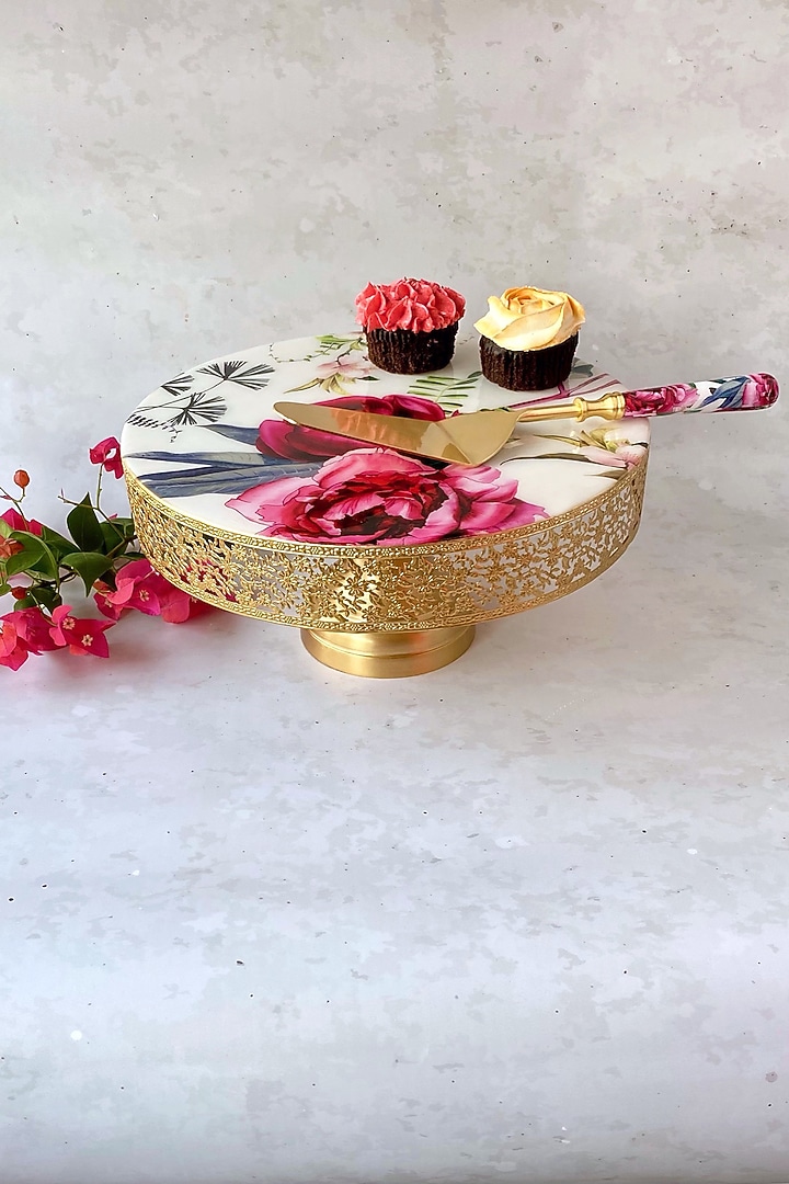 White Tudor Blooms Cake Stand by Faaya Gifting at Pernia's Pop Up Shop