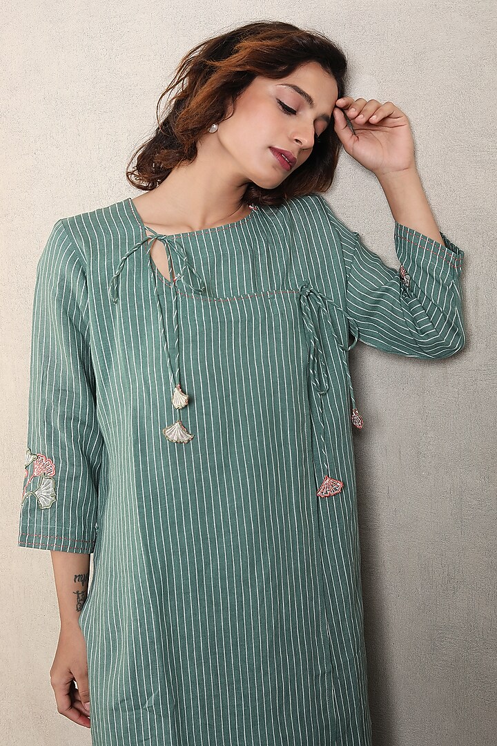 Green Gauze Printed & Embroidered Kurta Set by Falguni.Foram at Pernia's Pop Up Shop