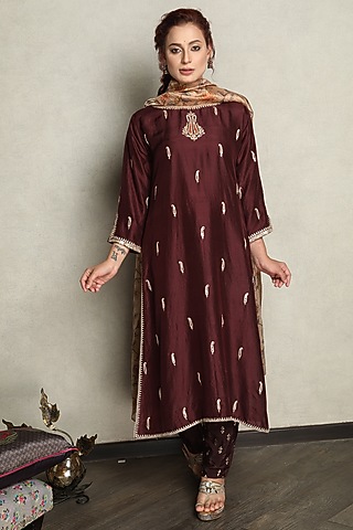 Brown Hand Embroidered Kurta Set by Falguni.Foram