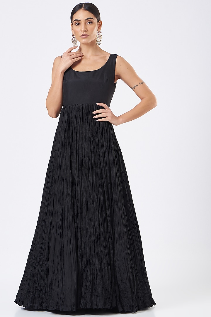 Black Bandhani Jacket Party Wear Dress by Faabiiana at Pernia's Pop Up Shop