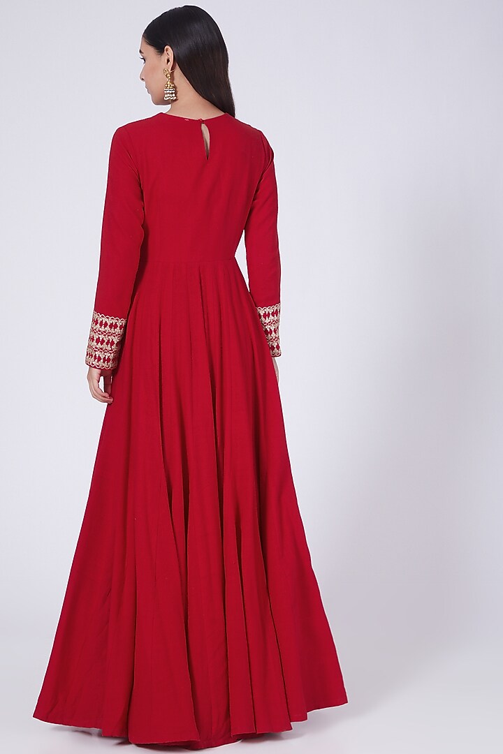 Red Bridal Anarkali With Leheriya Dupatta by Faabiiana at Pernia's Pop Up Shop