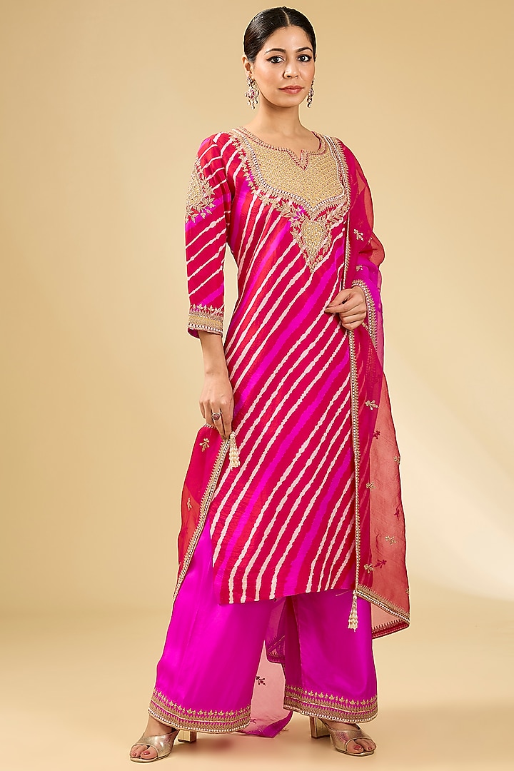 Red & Rani Pink Dupion Silk Leheriya Kurta Set by Faabiiana at Pernia's Pop Up Shop