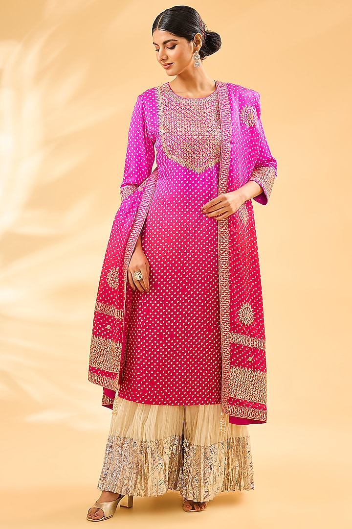 Red & Pink Gajji Silk Ombre Kurta Set by Faabiiana at Pernia's Pop Up Shop