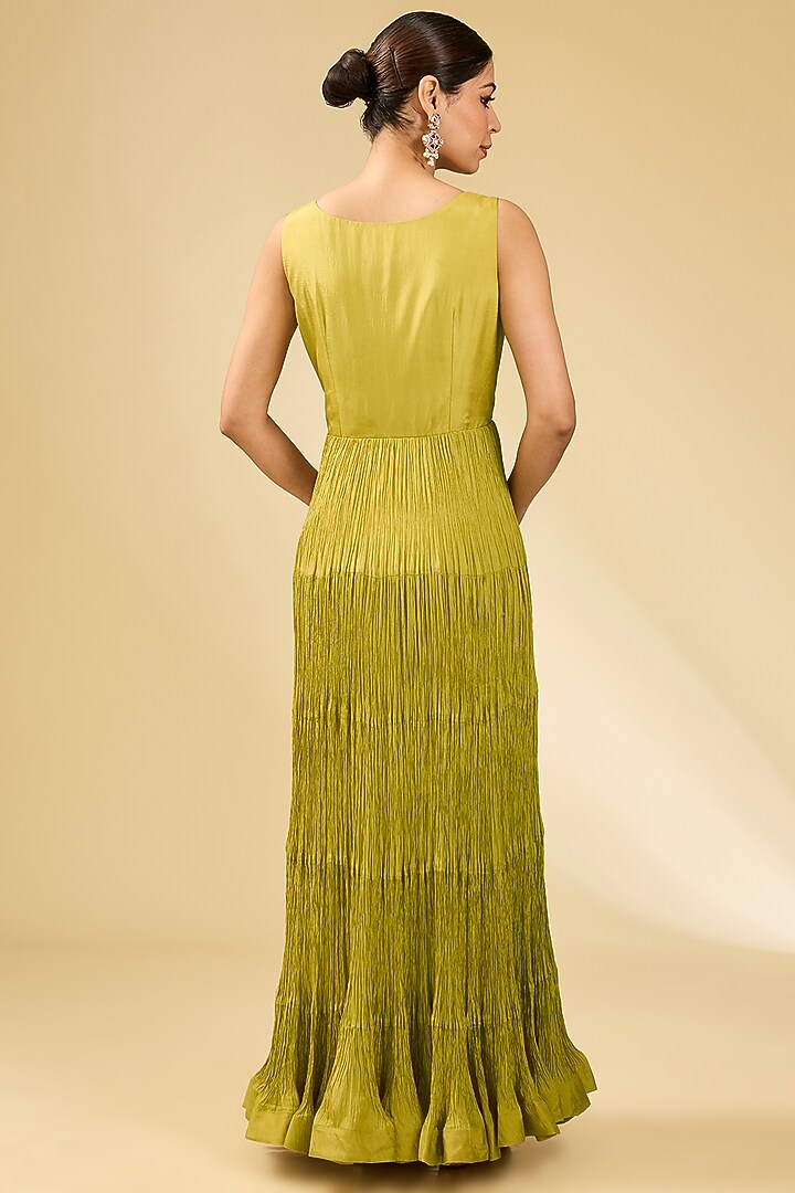 Green Dupion Silk Kurta Set by Faabiiana at Pernia's Pop Up Shop