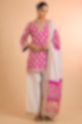 Rani Pink Dupion Kurta Set by Faabiiana at Pernia's Pop Up Shop