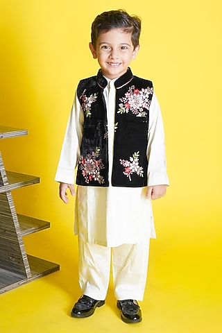 Black Velvet Embroidered Jacket Set For Boys by Fashion Totz