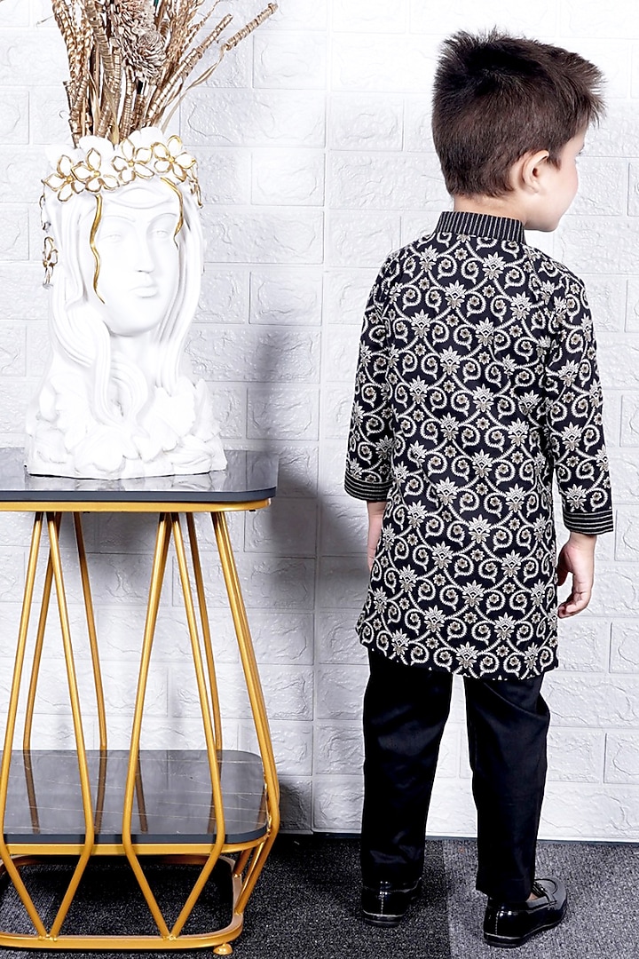 Black Cotton Printed Kurta Set For Boys by Fashion Totz at Pernia's Pop Up Shop