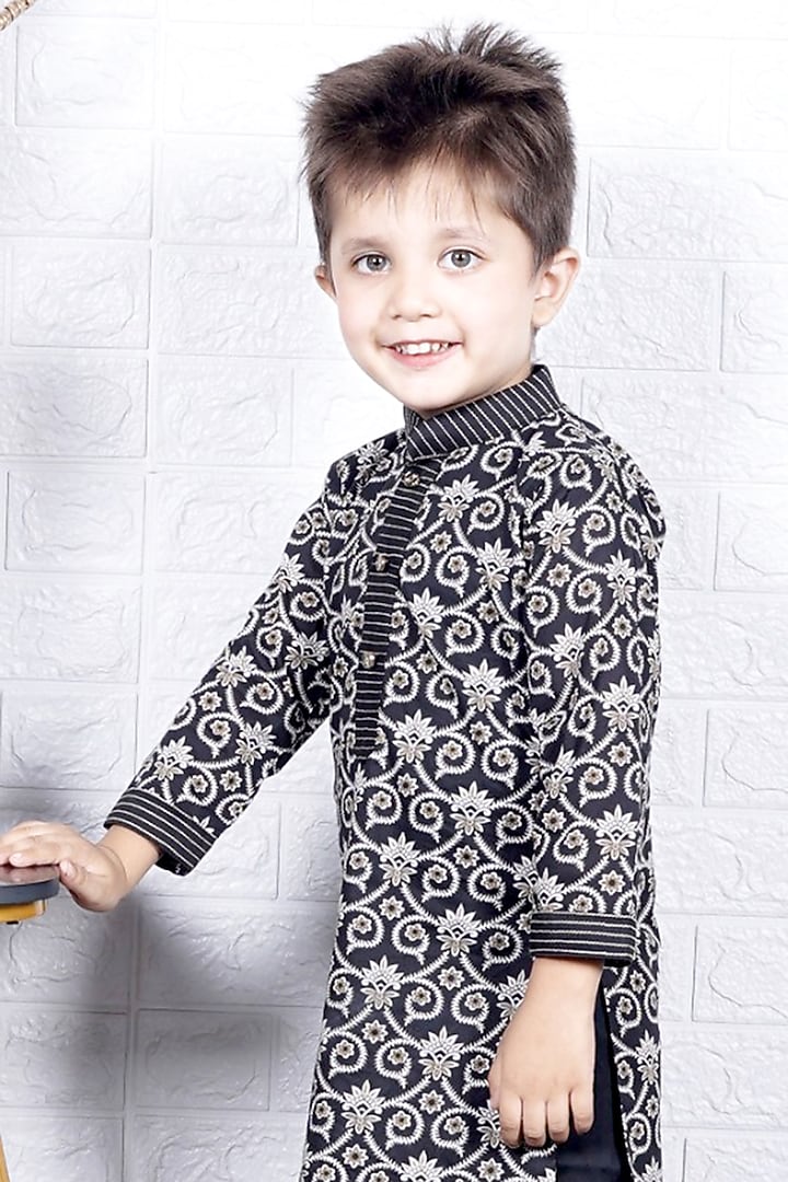 Black Cotton Printed Kurta Set For Boys by Fashion Totz at Pernia's Pop Up Shop