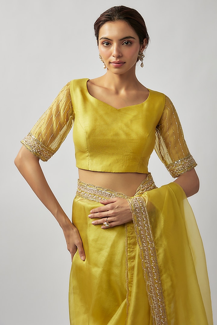 Yellow Tissue Organza Cutdana Embroidered Wedding Saree Set by FATIZ at Pernia's Pop Up Shop