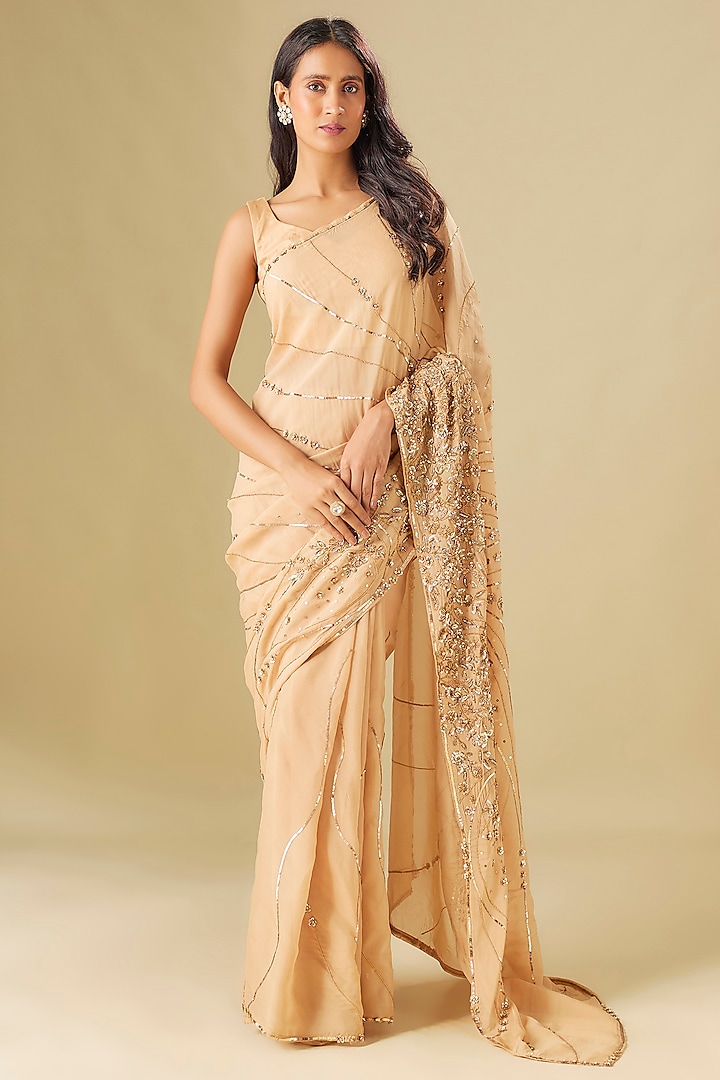 Champagne Silk Organza Sequins Hand Embellished Wedding Saree Set by FATIZ at Pernia's Pop Up Shop