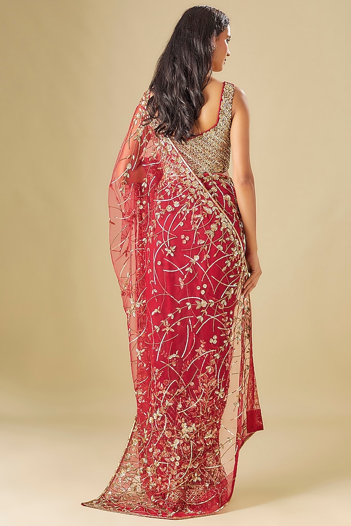 Red Tulle Sequins Hand Embellished Reception Saree Set by FATIZ at Pernia's Pop Up Shop