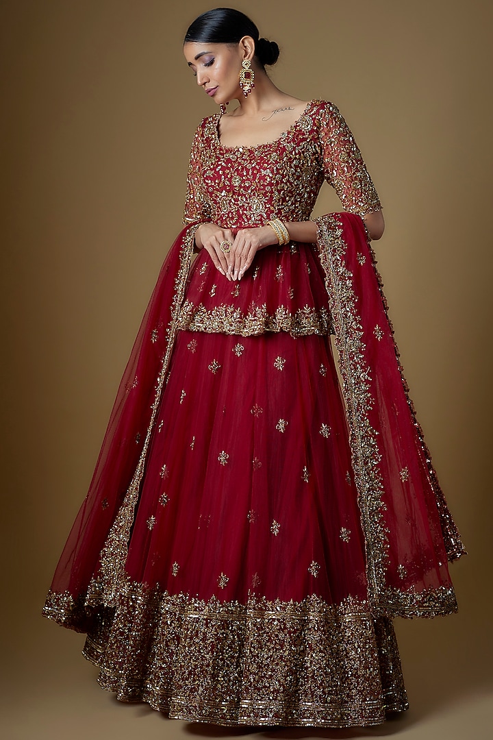 Chilli Red Tulle Embroidered Wedding Lehenga Set by FATIZ at Pernia's Pop Up Shop