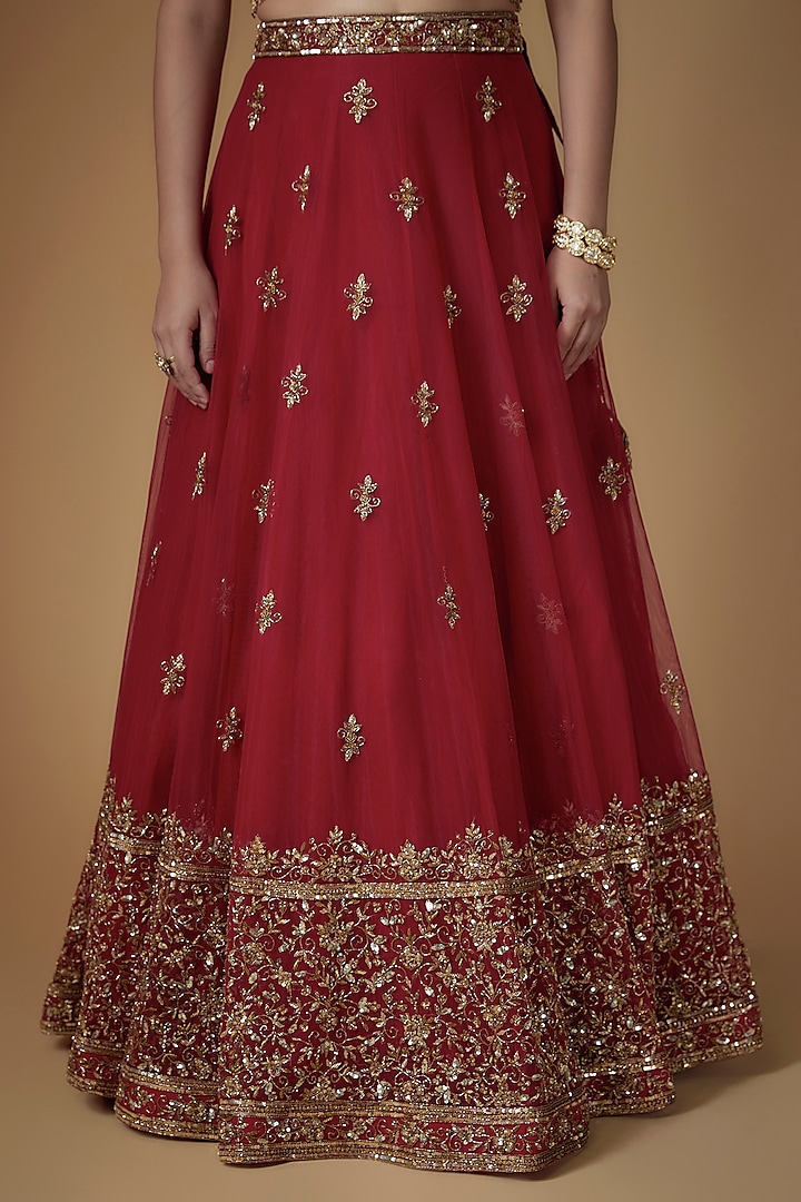 Chilli Red Tulle Zardosi Embroidered Wedding Lehenga Set by FATIZ at Pernia's Pop Up Shop