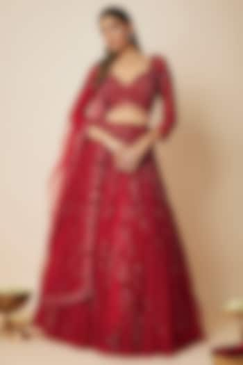 Red Tulle Crystal Embellished Wedding Lehenga Set by FATIZ at Pernia's Pop Up Shop