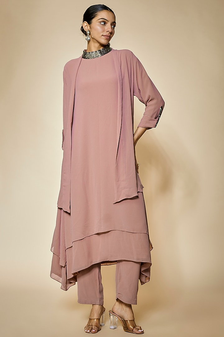 Dusty Rose Pink Georgette Kurta Set by FATIZ at Pernia's Pop Up Shop