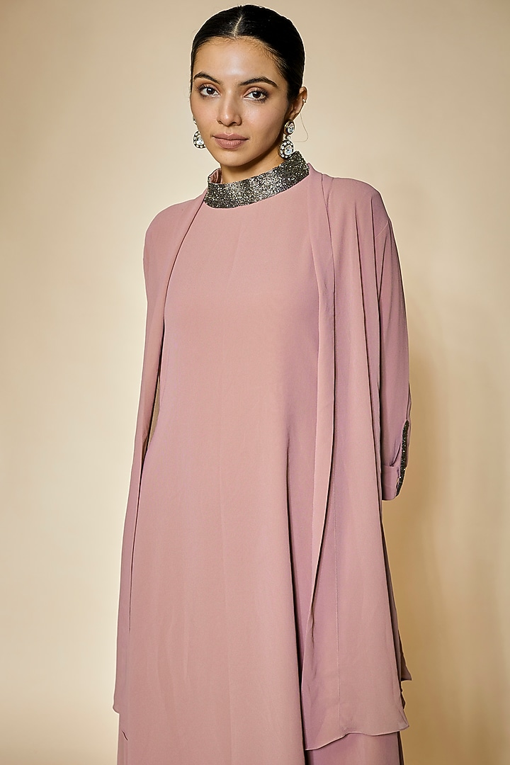 Dusty Rose Pink Georgette Kurta Set by FATIZ at Pernia's Pop Up Shop