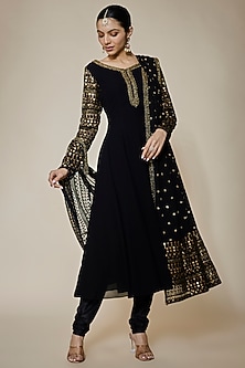 product-color-Black