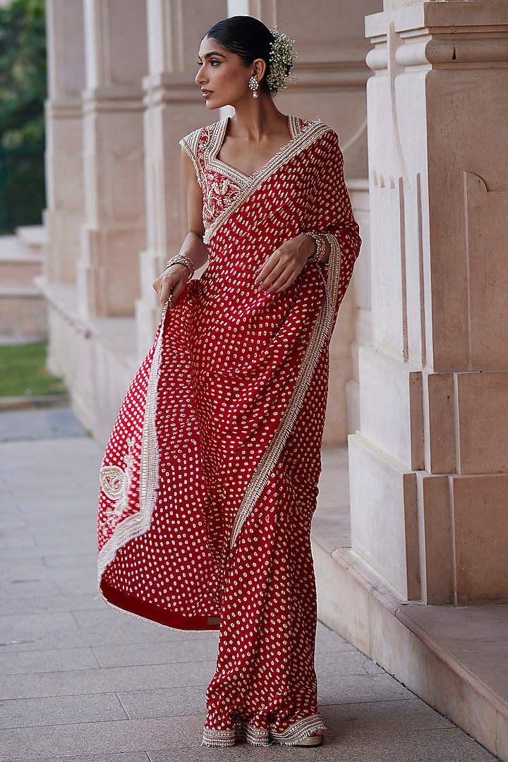 Red Bandhani Pearl Work Bridal Saree Set by Faabiiana at Pernia's Pop Up Shop