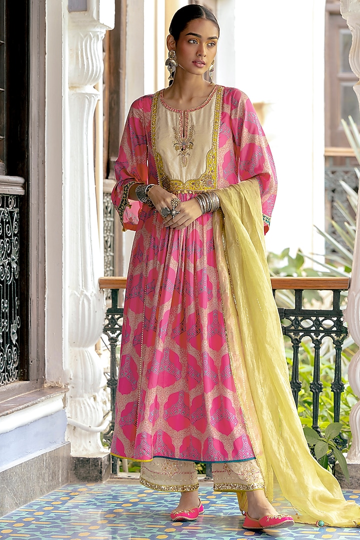Hot Pink Silk Hand Embroidered Kurta Set by Raji ramniq at Pernia's Pop Up Shop