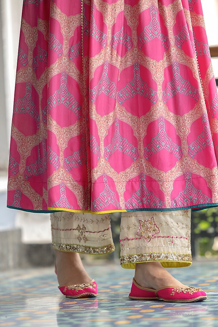 Hot Pink Silk Hand Embroidered Kurta Set by Raji ramniq at Pernia's Pop Up Shop