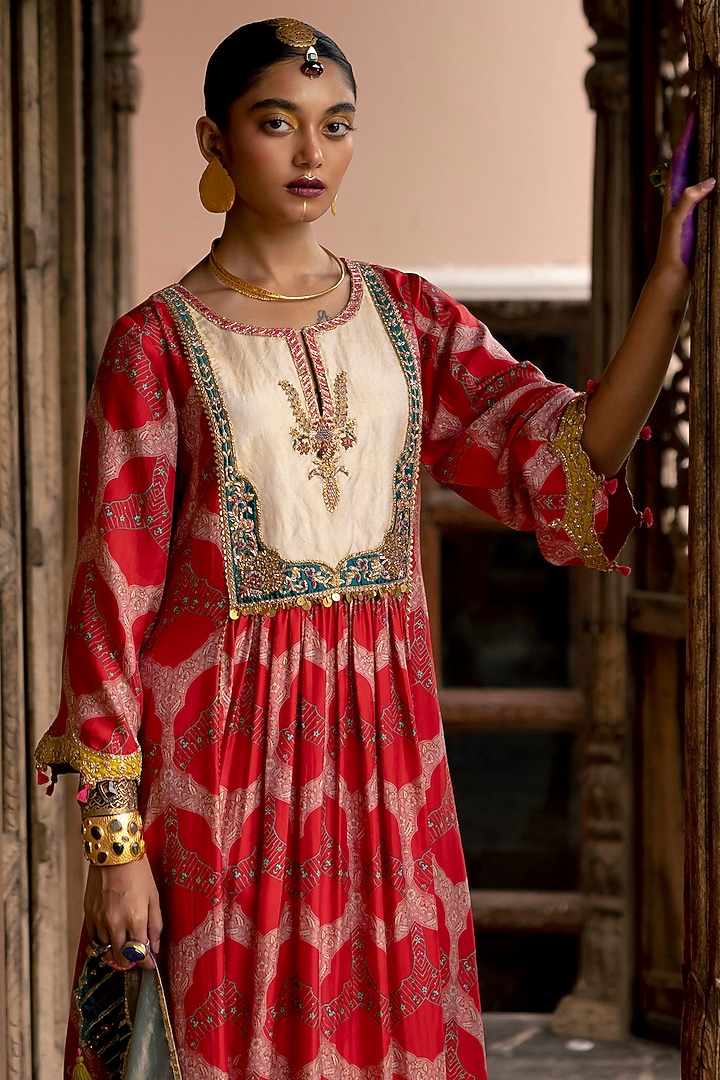 Red Silk Hand Embroidered Kurta Set by Raji ramniq at Pernia's Pop Up Shop