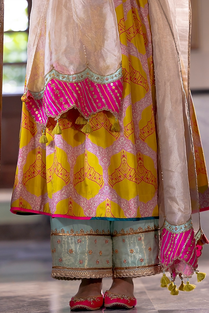 Lime Yellow Silk Hand Embroidered Kurta Set by Raji ramniq at Pernia's Pop Up Shop