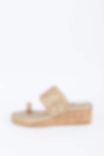 Gold Embroidered Kolhapuri Sandals by Fuchsia by Aashka Mehta