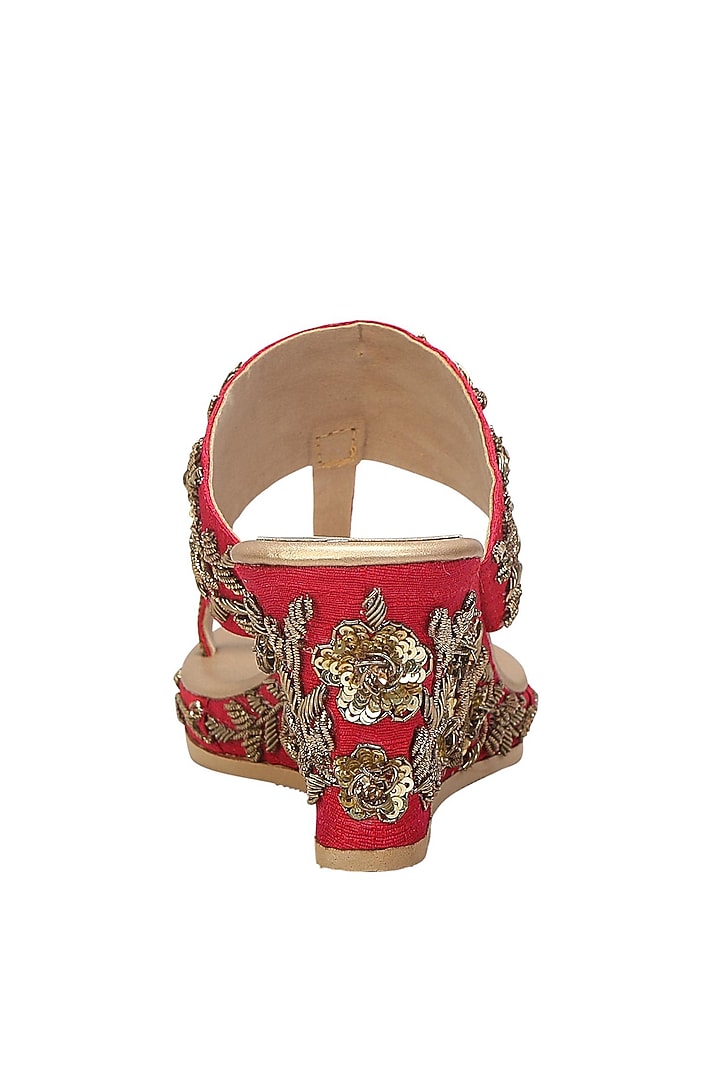 Dull Gold & Pink Embroidered Kolhapuri Heels by Fuchsia by Aashka Mehta at Pernia's Pop Up Shop