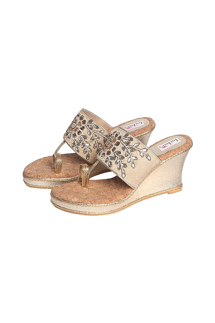 Gold Embroidered Kolhapuri Heels by Fuchsia by Aashka Mehta at Pernia's Pop Up Shop