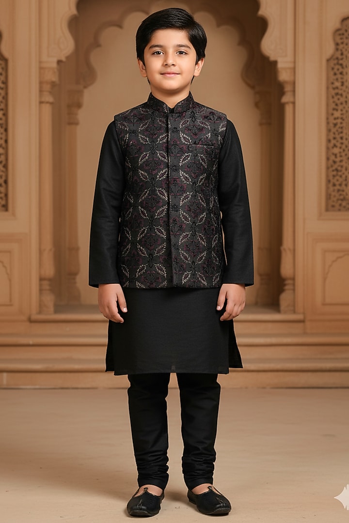 Black Silk Thread Embroidered Bundi Set For Boys by FUNNY BONES CLOTHINGS at Pernia's Pop Up Shop