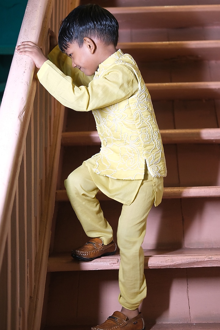 Yellow Cotton Hand Embroidered Bundi Set For Boys by FUNNY BONES CLOTHINGS at Pernia's Pop Up Shop
