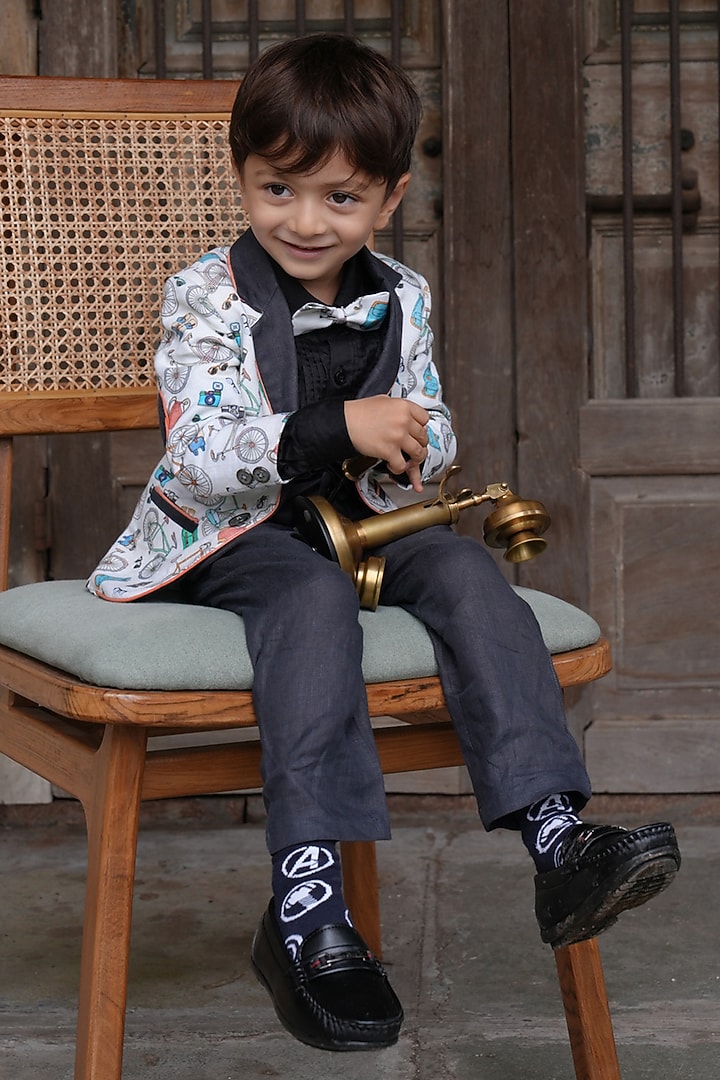 Multi-Colored Linen Printed Blazer Set For Boys by FUNNY BONES CLOTHINGS at Pernia's Pop Up Shop