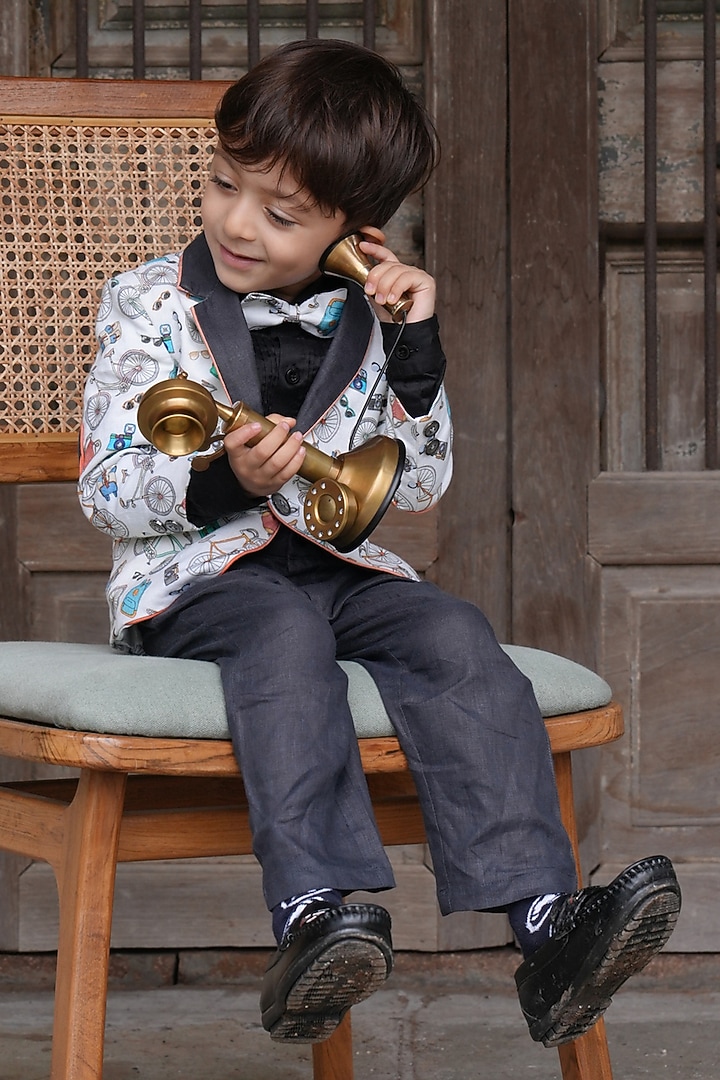 Multi-Colored Linen Printed Blazer Set For Boys by FUNNY BONES CLOTHINGS at Pernia's Pop Up Shop