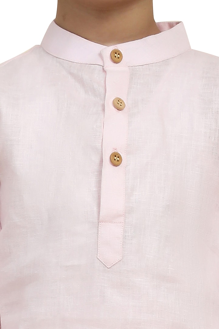 Pink Linen Kurta Set For Boys by FUNNY BONES CLOTHINGS at Pernia's Pop Up Shop