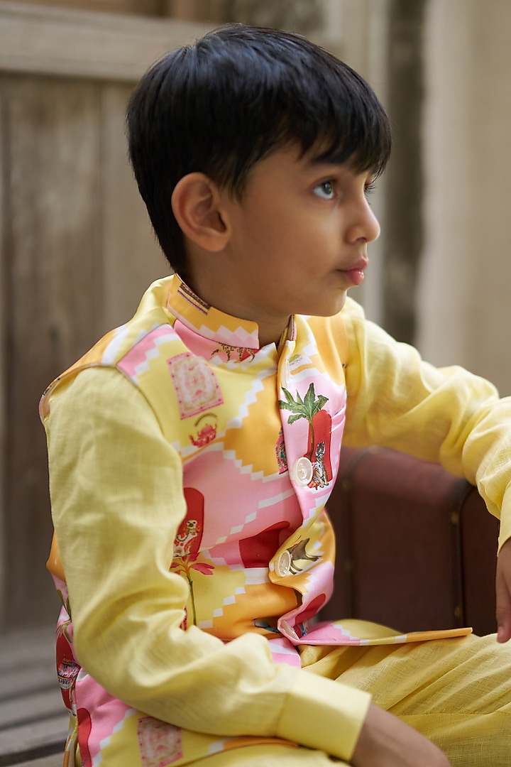 Yellow Linen Bundi Jacket Set For Boys by FUNNY BONES CLOTHINGS at Pernia's Pop Up Shop