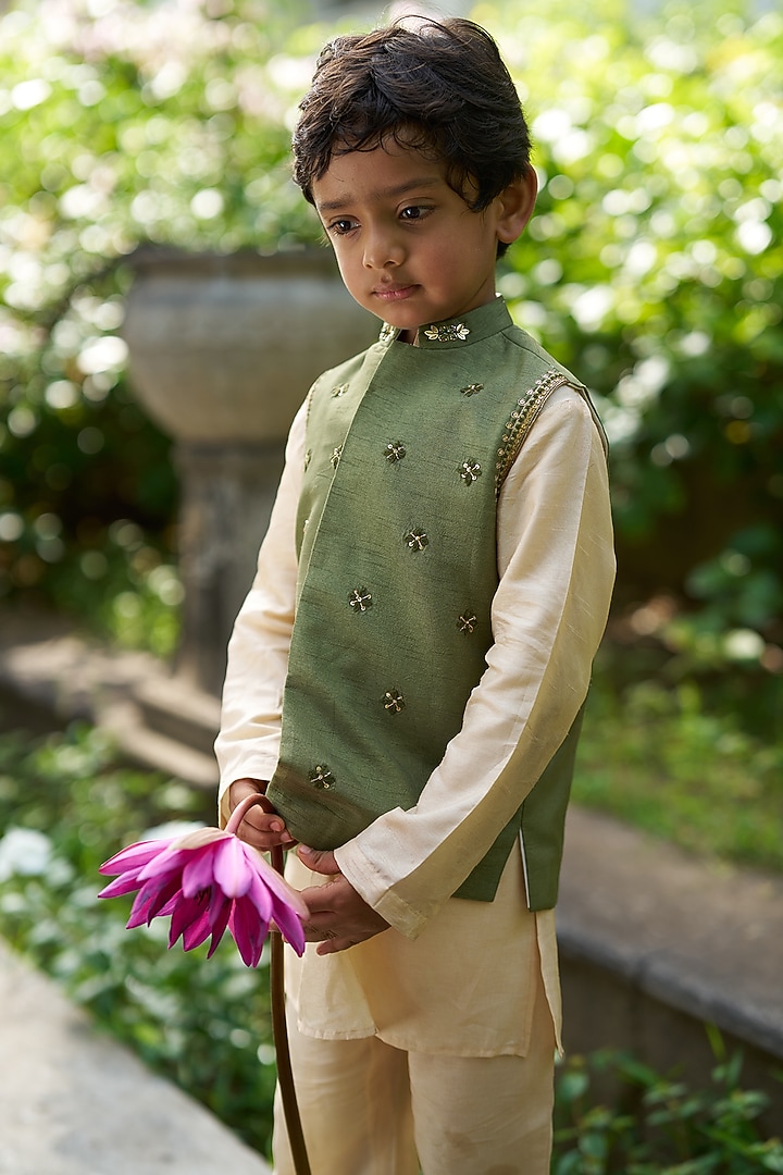 Green Pure Silk Bundi Jacket Set For Boys by FUNNY BONES CLOTHINGS at Pernia's Pop Up Shop