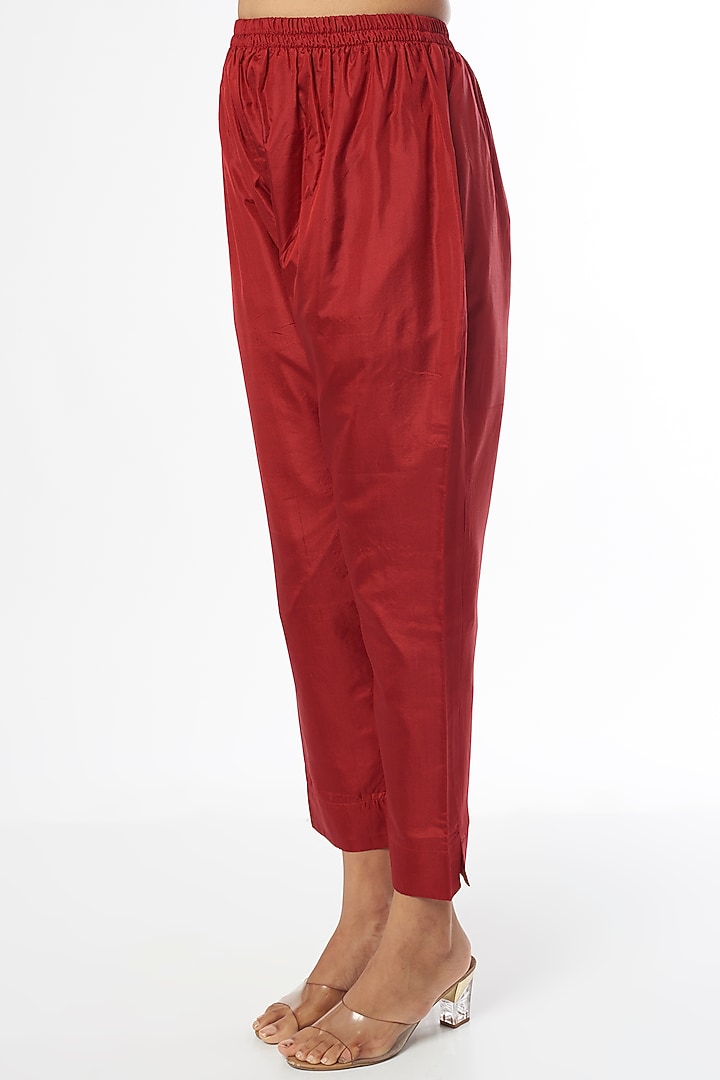 Red Hand Embroidered Kurta Set by Firann by Shaheen at Pernia's Pop Up Shop