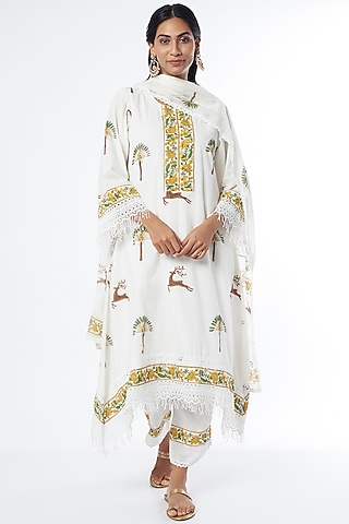 White Block Printed Kurta Set by Firann by Shaheen