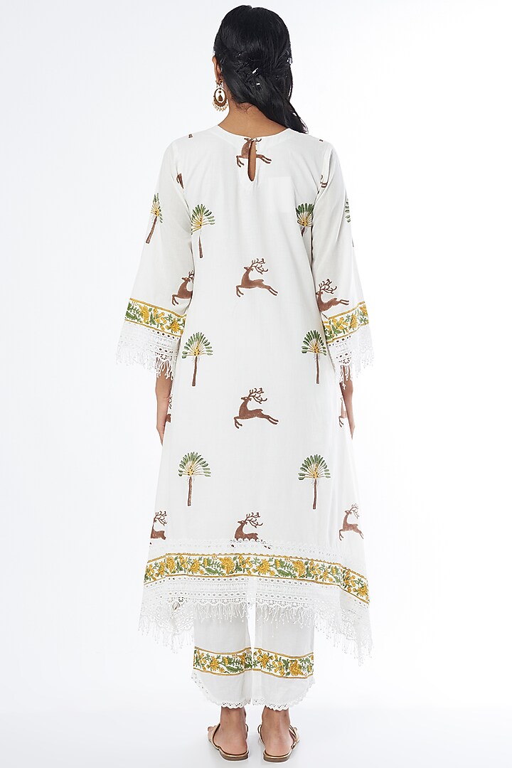 White Block Printed Kurta Set by Firann by Shaheen at Pernia's Pop Up Shop
