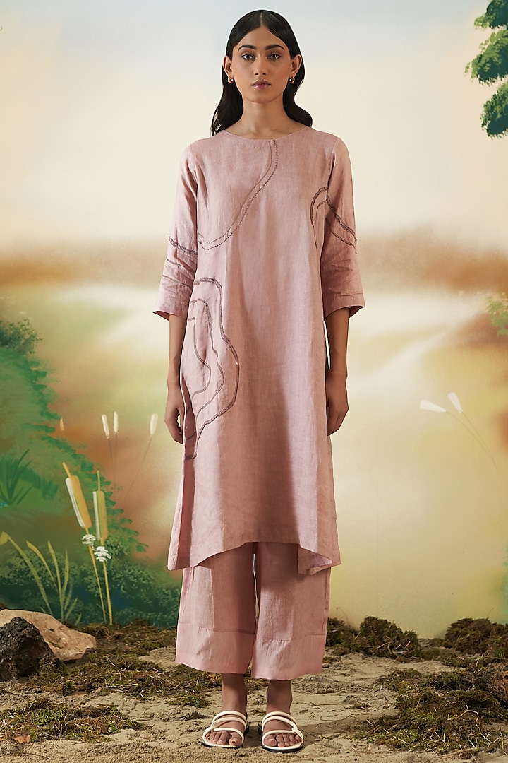 Dusk Pink Embroidered Tunic by FEBo6