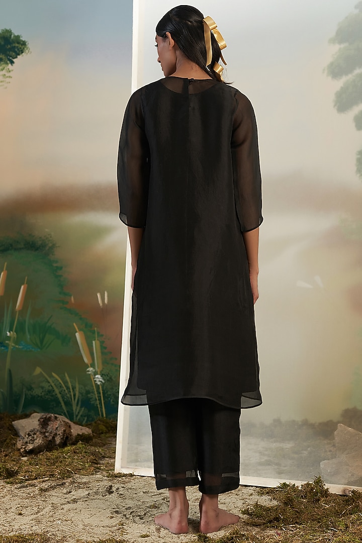 Black Hand Embroidered Kurta Set by FEBo6 at Pernia's Pop Up Shop