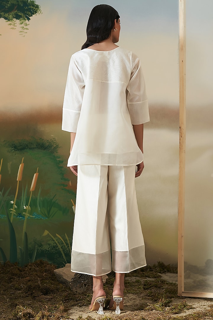 Off-White Silk Organza & Chanderi Co-Ord Set by FEBo6 at Pernia's Pop Up Shop