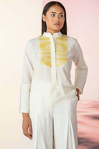 White Tie-Dye Pleated Top by FEBo6