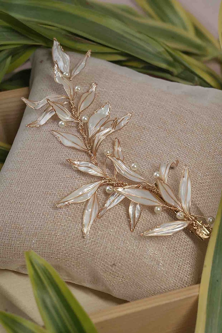 Pink Pearl & Resin Handcrafted Hairpin by FLORISTAA BY MAHEK at Pernia's Pop Up Shop