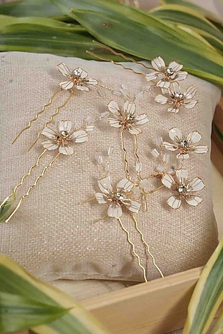 White Pearl & Resin Handcrafted Hair Pins (Set Of 6) by FLORISTAA BY MAHEK