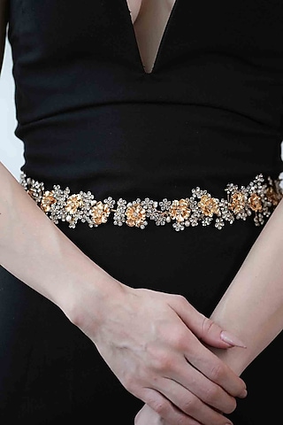 Gold Pearl Waistbelt by FLORISTAA BY MAHEK