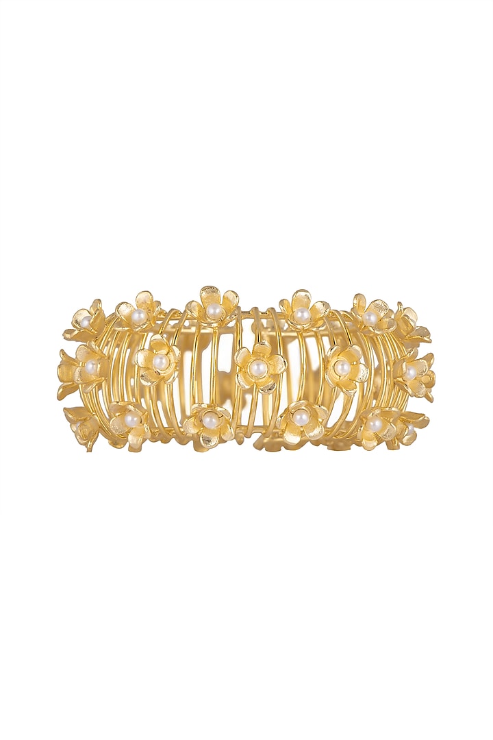 Gold Plated Handcrafted Pearl Bracelet by Fusio