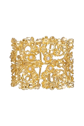Gold Plated Handcrafted Pearl Bracelet by Fusio