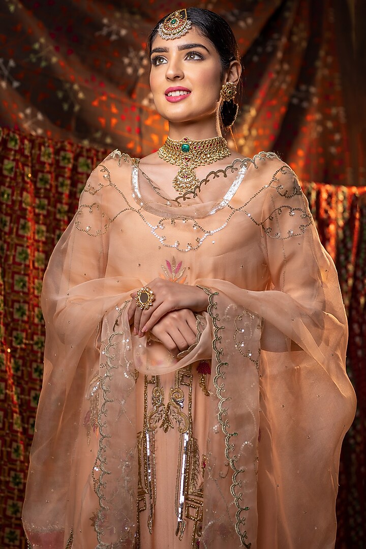 Peach Hand Embroidered Kurta Set by Firozi at Pernia's Pop Up Shop