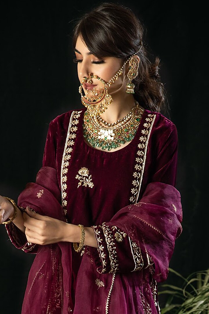 Wine Hand Embroidered Kurta Set by Firozi at Pernia's Pop Up Shop